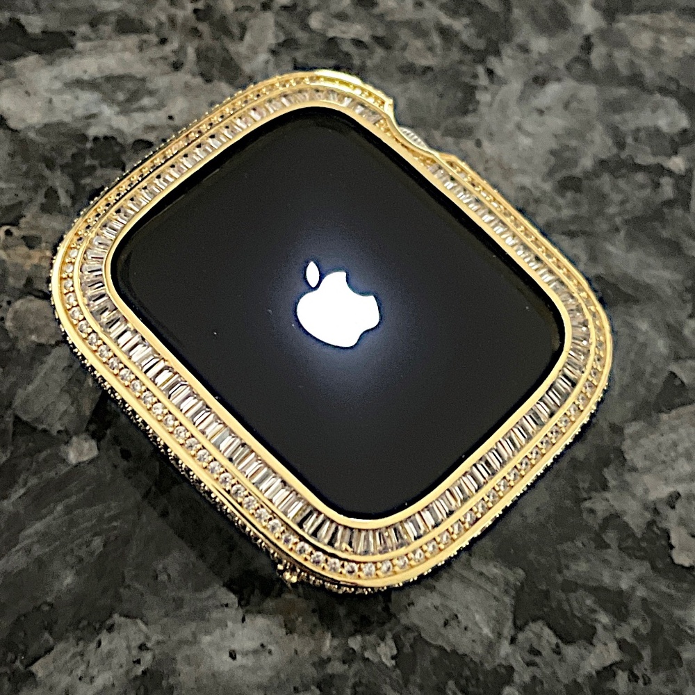 14k Yellow gold Apple Watch case with baguette and rounds